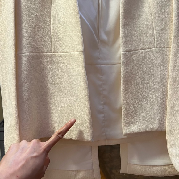 Alexis white boss lady cape jacket 100% wool - Picture 8 of 8